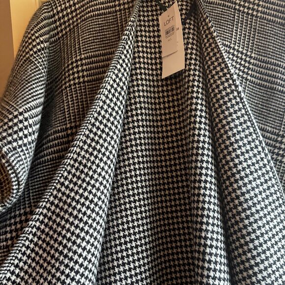 LOFT Poncho Shawl Reversible Plaid Houndstooth Fringe Women's M/L - Picture 3 of 10